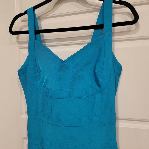 WOW COUTURE WOMEN'S BLUE BANDAGE DRESS SIZE LARGE - Picture 3 of 6